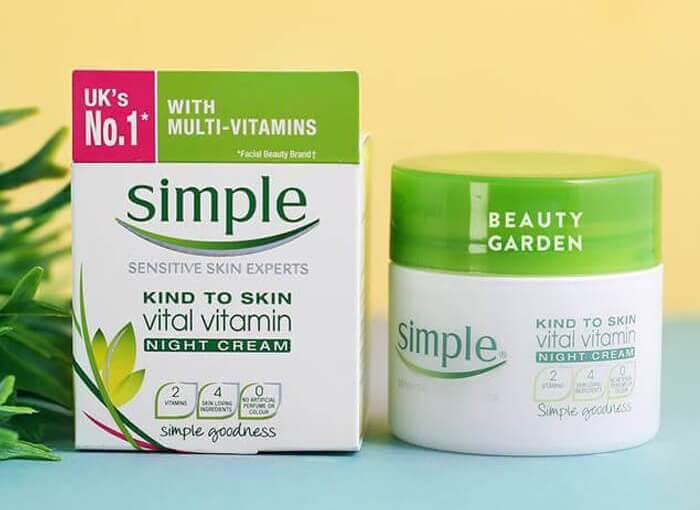 Sản phẩm dưỡng da ban đêm Simple Kind To Skin Vital Vitamin