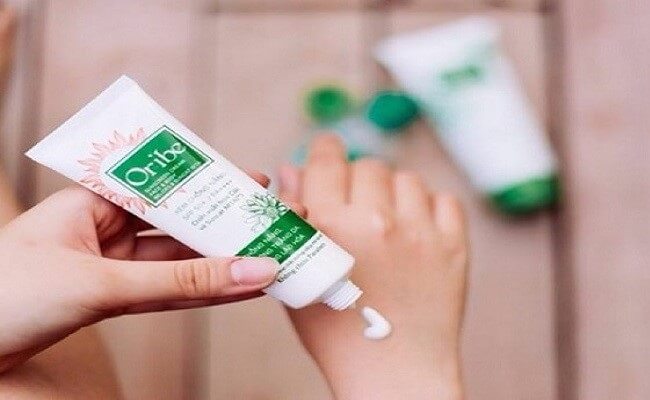 Sản phẩm kem chống nắng Oribe vừa giúp chống nắng vừa dưỡng trắng da